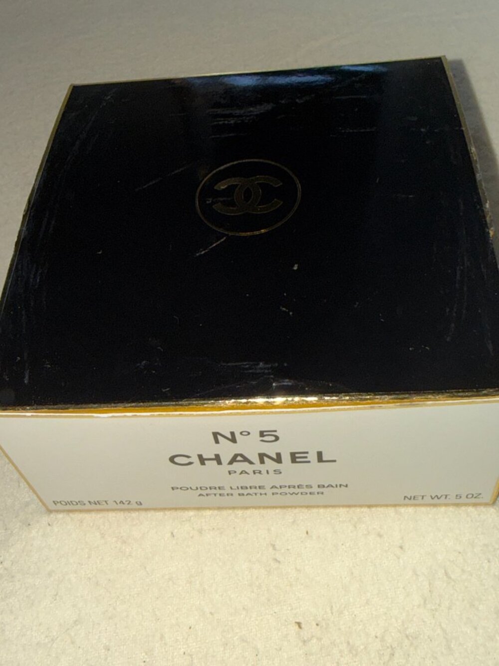 CHANEL N°5 Luxury Loose After Bath Powder Box White Gold Black Open Box